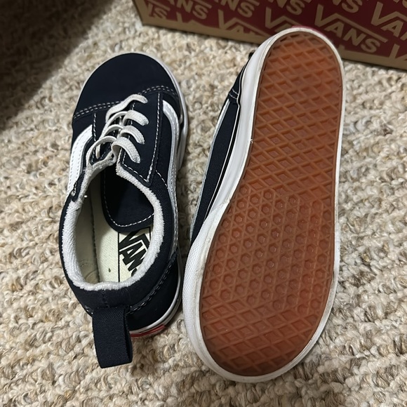 Toddler size 10 - old Skool Elas vans size - Picture 4 of 4